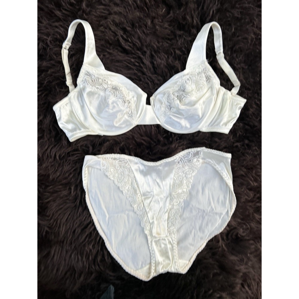 Vintage Victoria Secret White Satin Bra & Panty Set Lace Trim Bridal Underwear